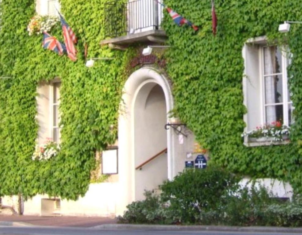 Auberge du Vieux Chateau Saint-Sauveur-le-Vicomte Extérieur photo
